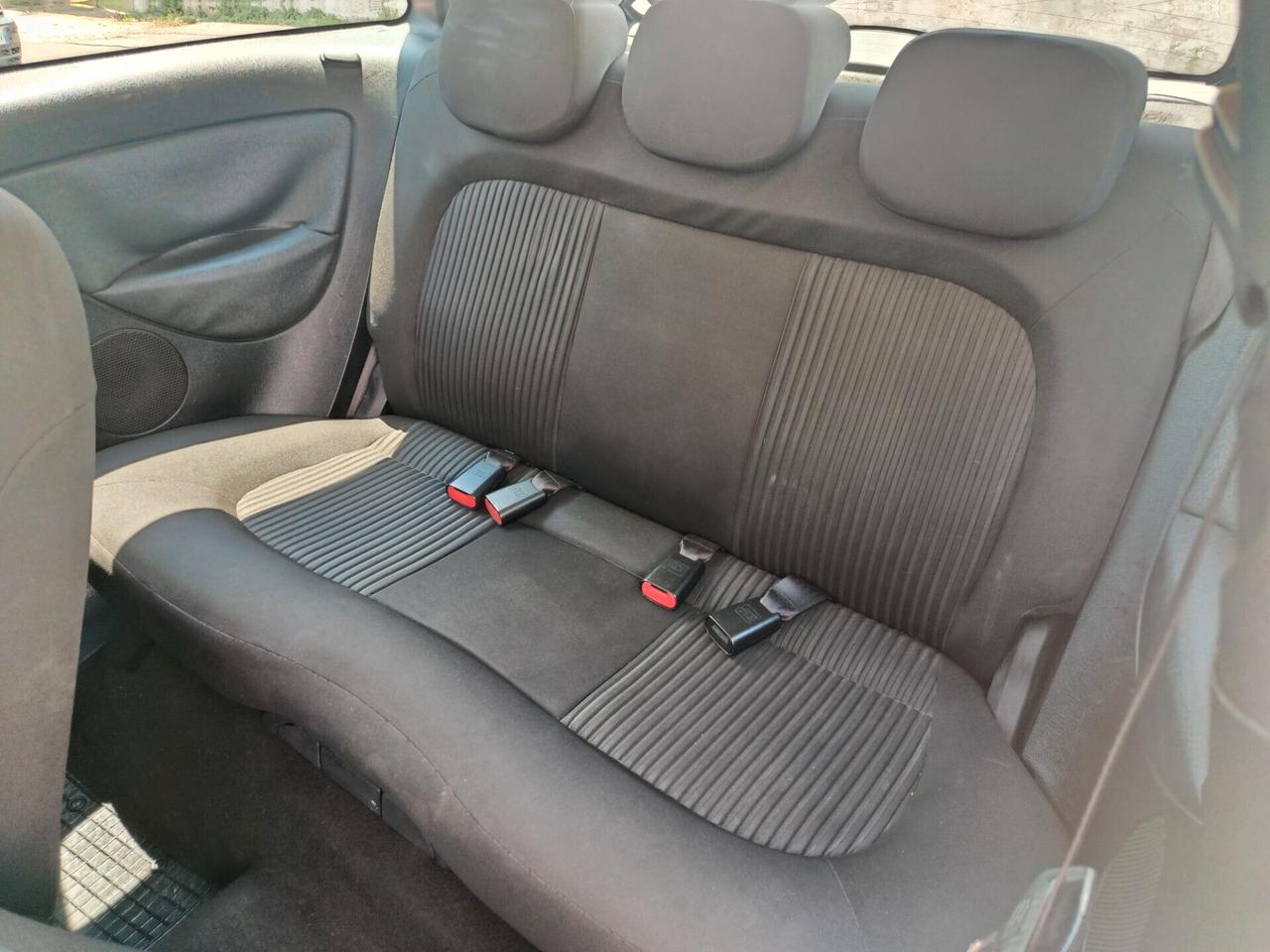 Lancia Ypsilon 1.4 Platino Ecochic GPL