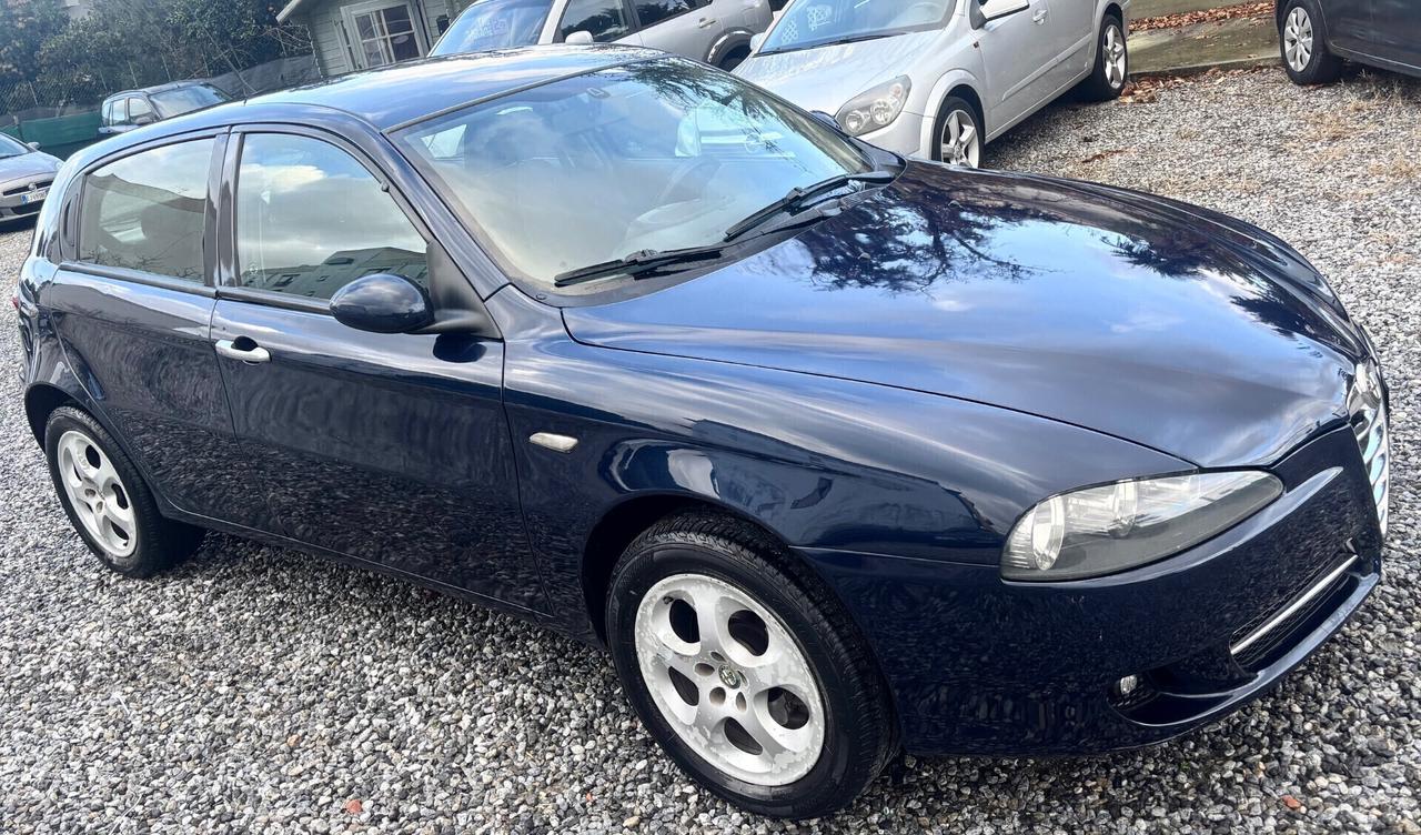 Alfa Romeo 147 1.9 JTD M-JET 16V 5 porte Dist.