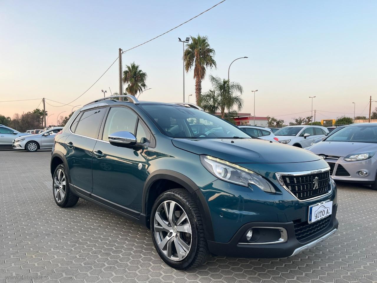 PEUGEOT 2008 BlueHDi 120 S&S Crossway