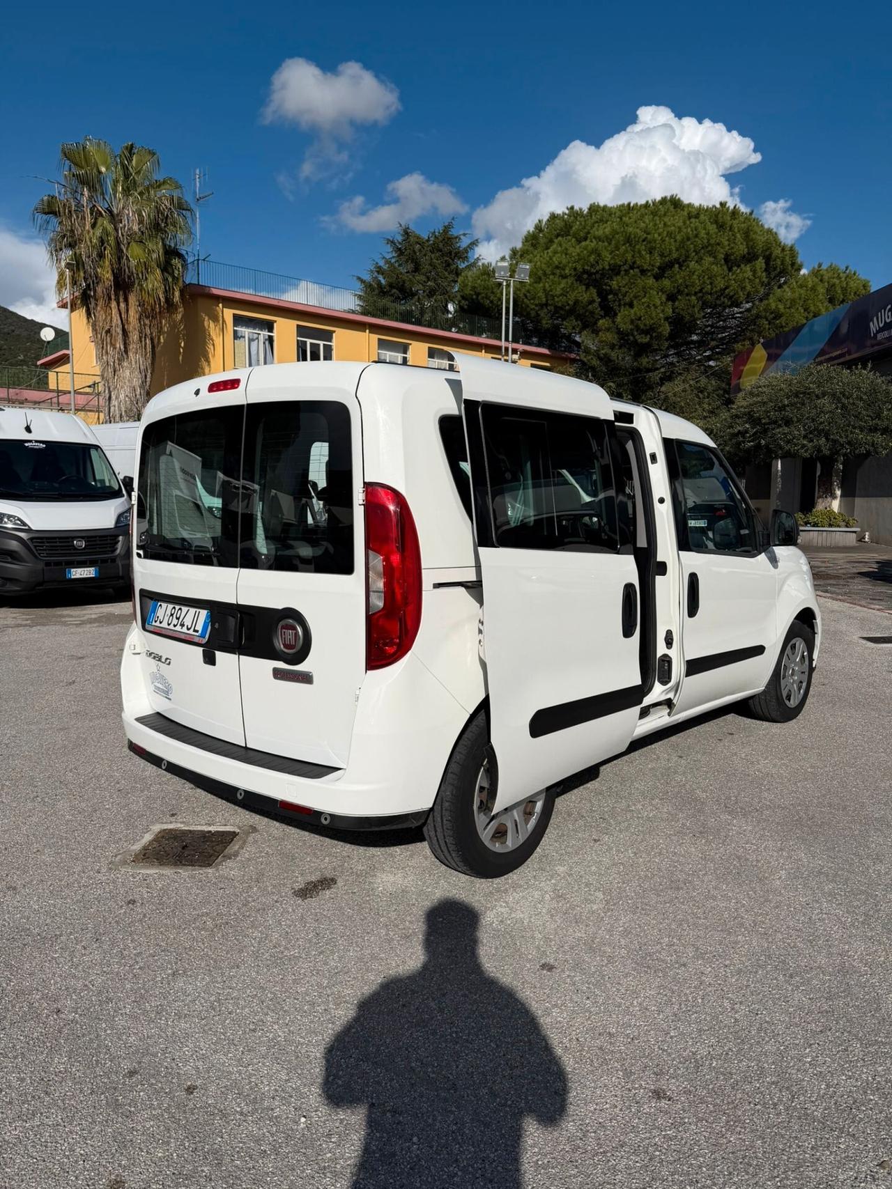 FIAT DOBLO' 1.6 AUTOCARRO 5 POSTI 2022