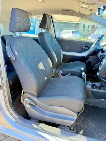 Toyota Yaris 3p 1.0 Sol c/vsc+trc