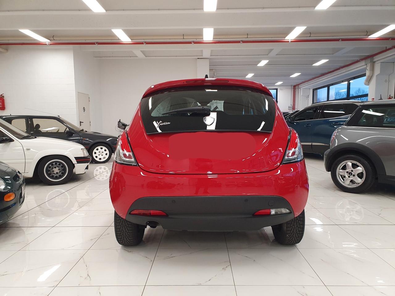 Lancia Ypsilon 0.9 TwinAir 85 CV 5 porte S&S Gold