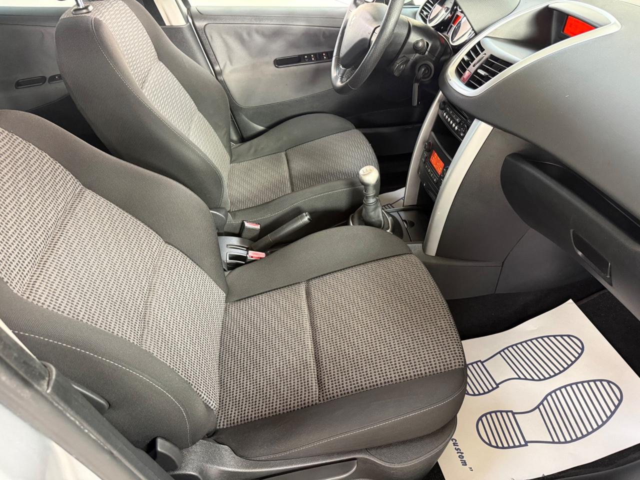 Peugeot 207 1.6 HDi 112CV 5p. Allure - 2011