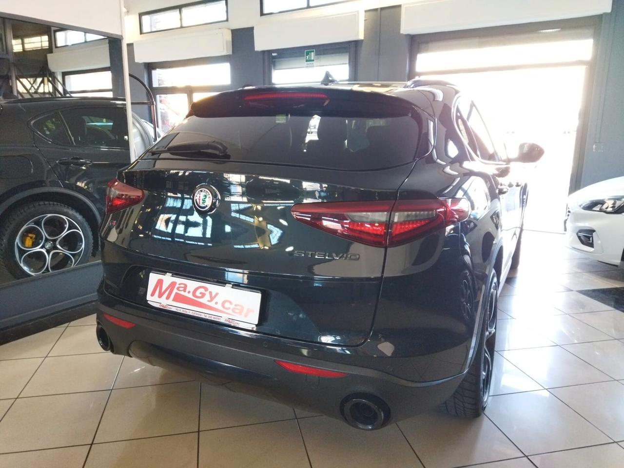 Alfa Romeo Stelvio 2.2 Td 210 cv AT8 Q4 B-Tech