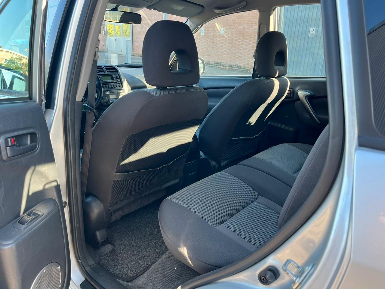 Toyota RAV 4 RAV4 2.0 Tdi D-4D cat 5 porte Sol