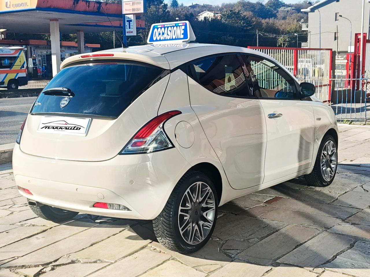 LANCIA YPSILON 1.2 69 CV 5P. PLATINUM