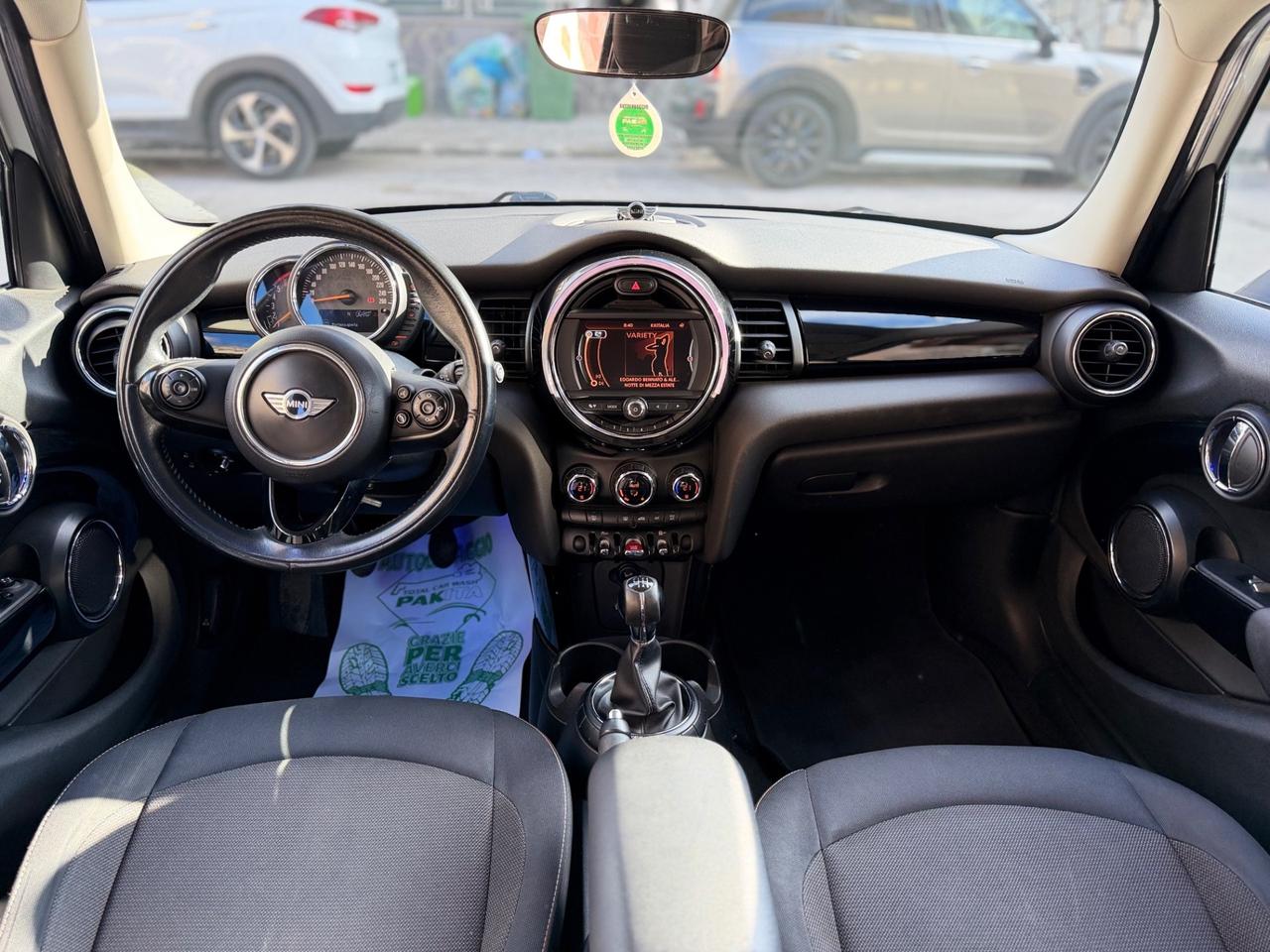 Mini 1.5 Cooper D 5 porte