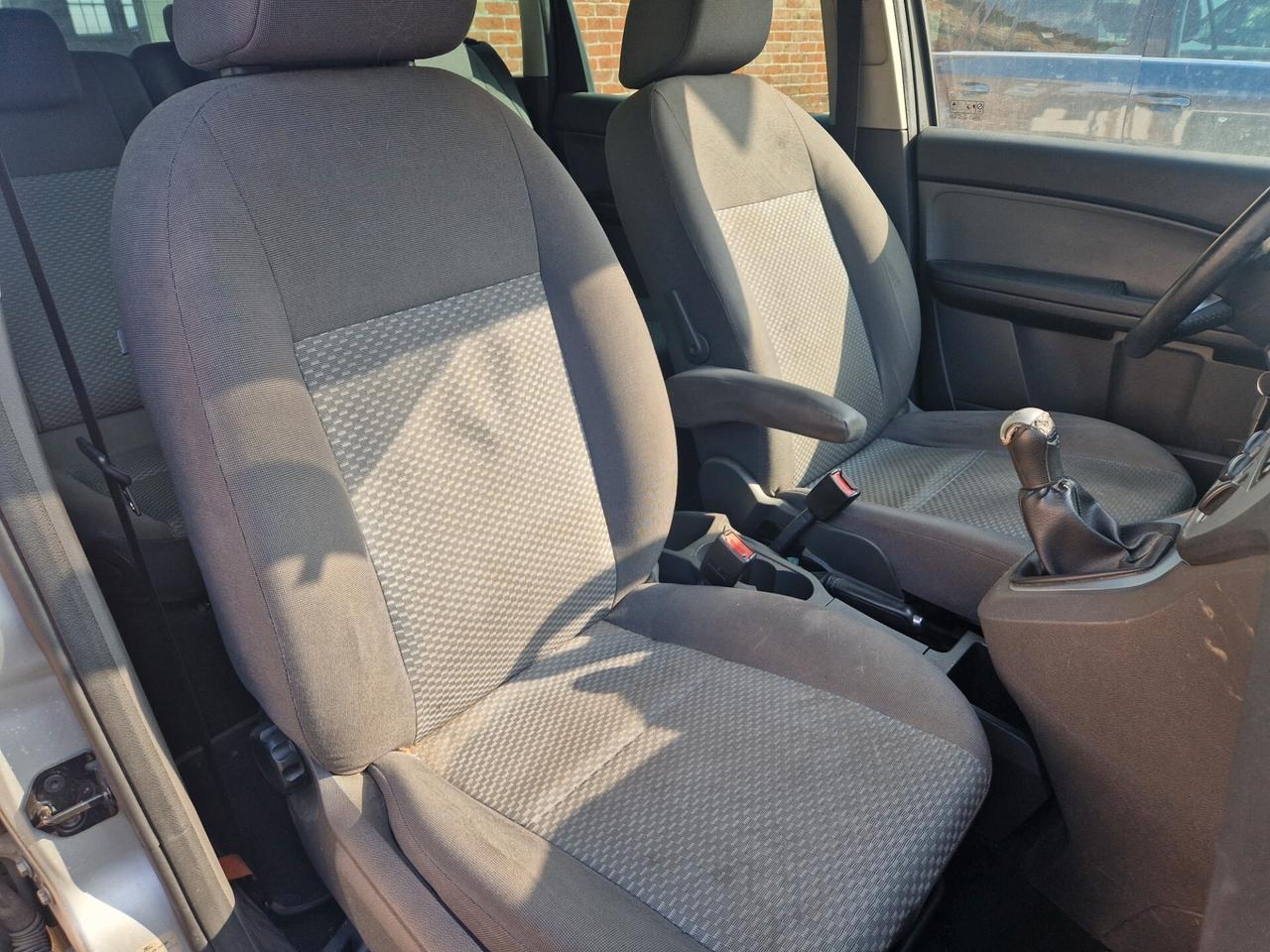 Ford Focus 1.6 90CV Diesel Euro4, Servosterzo, Radio