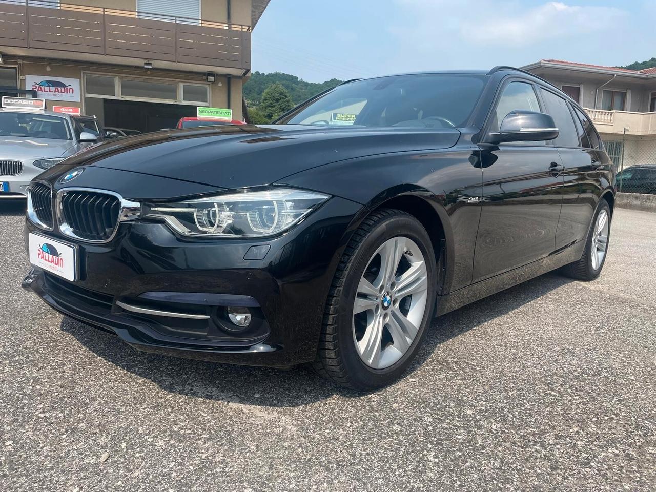 BMW 320d xDrive Sport Automatico trazione integrale