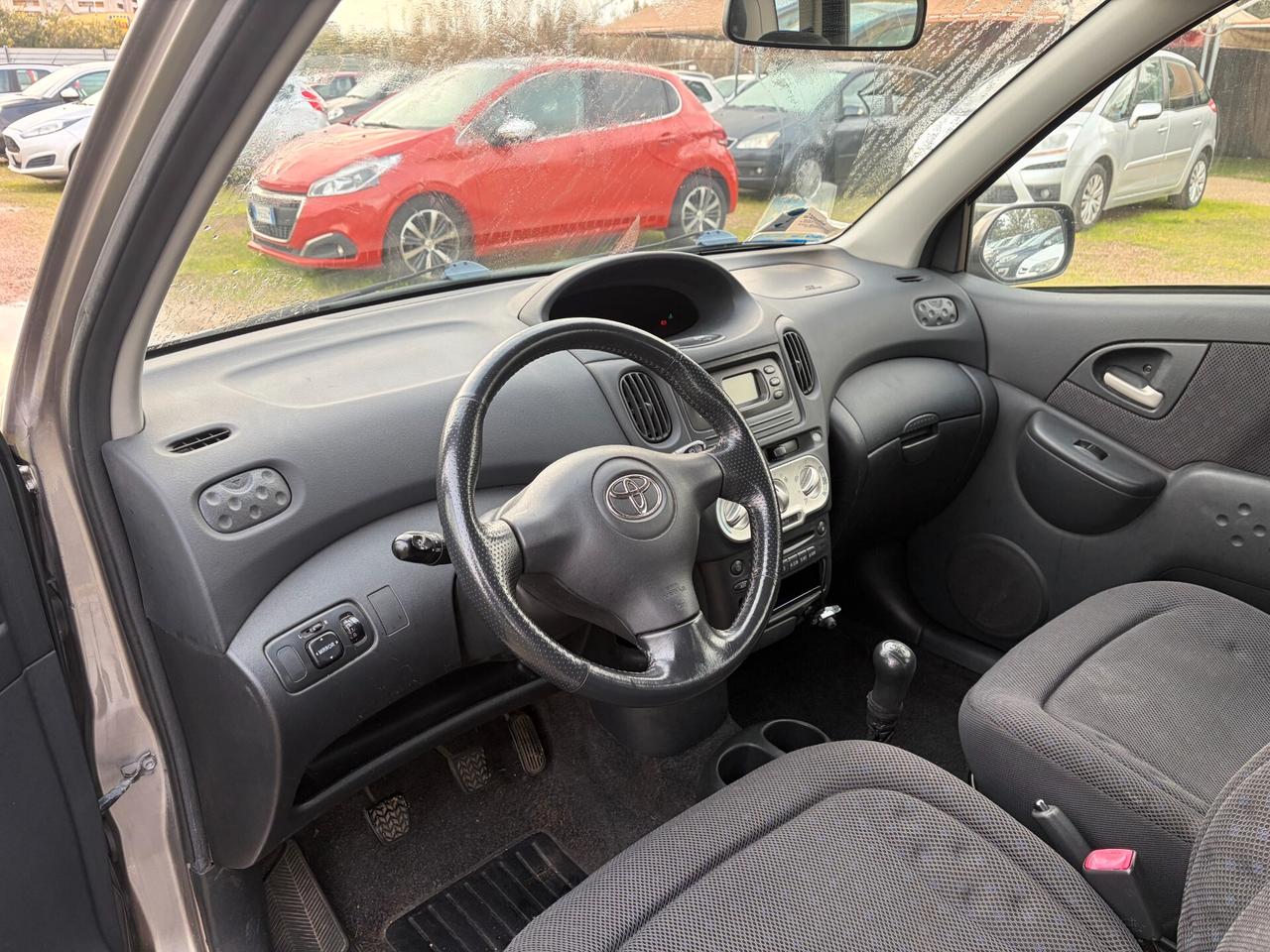 TOYOTA YARIS VERSO 1.3 ANNO 2005 UNICOPROPRIETARIO