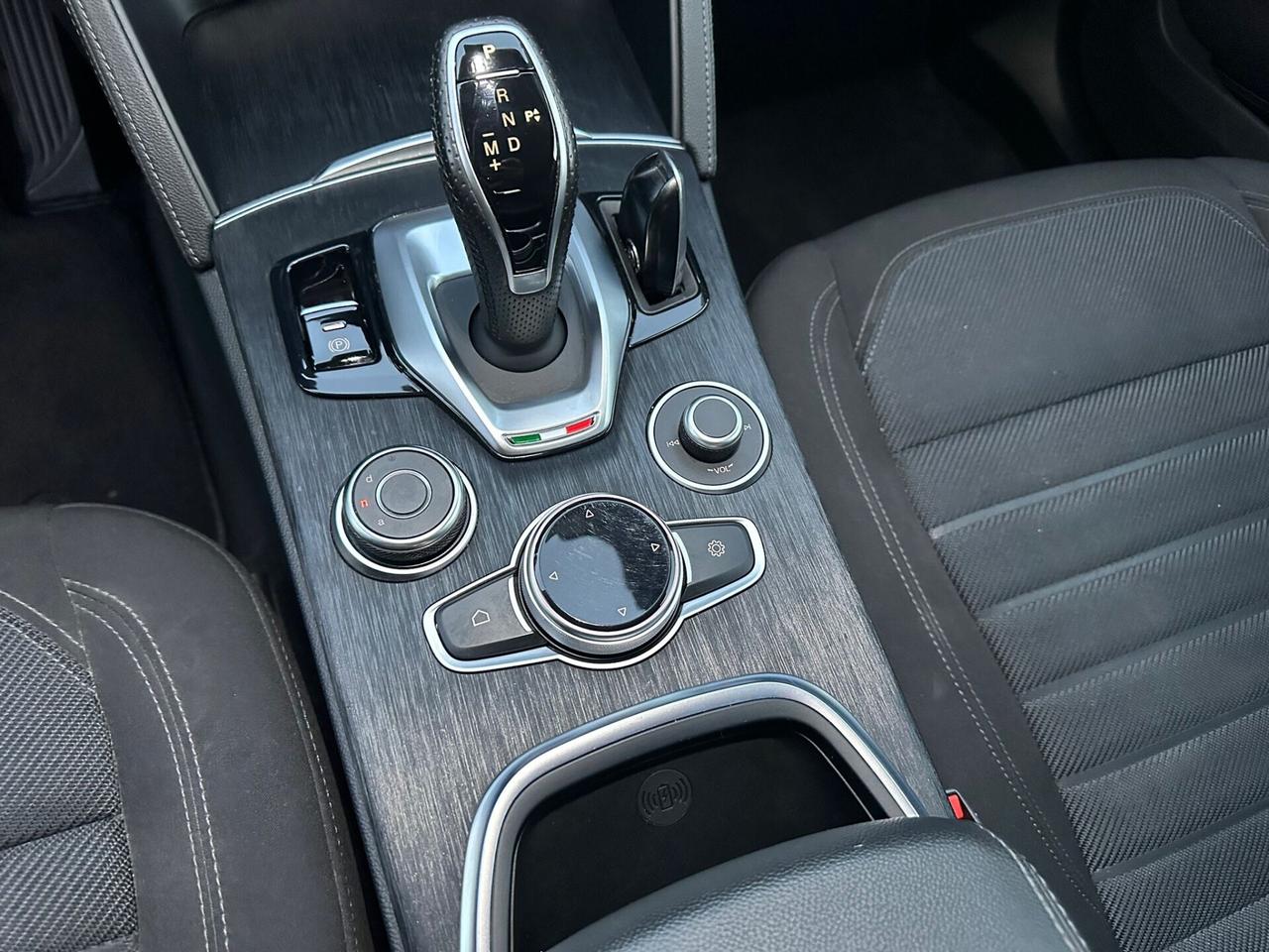 Alfa Romeo Stelvio 2.0.1.9.