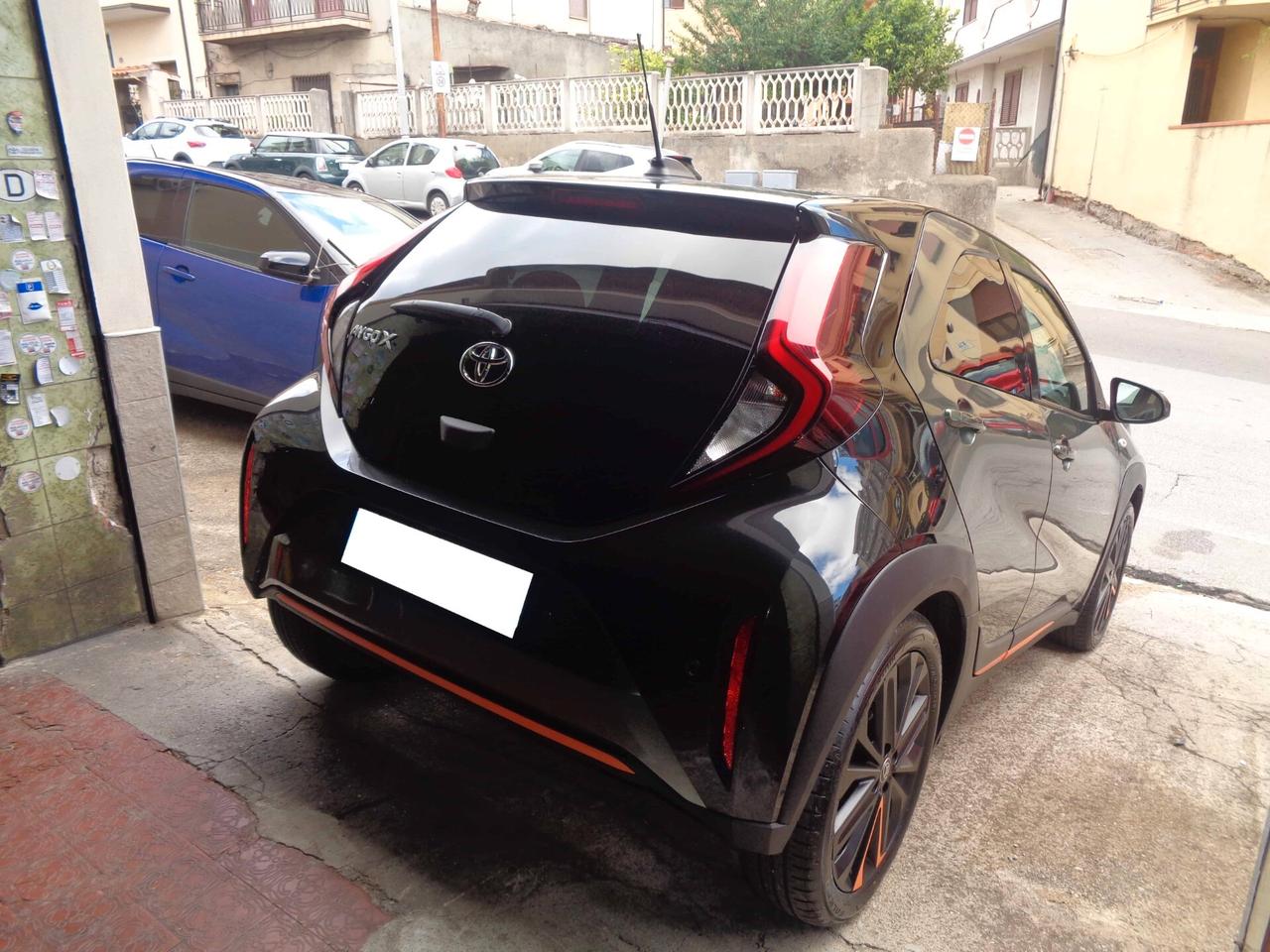 Toyota Aygo X 1.0 VVT-i 72 CV 5 porte Limited S-CVT (Finanziabile)