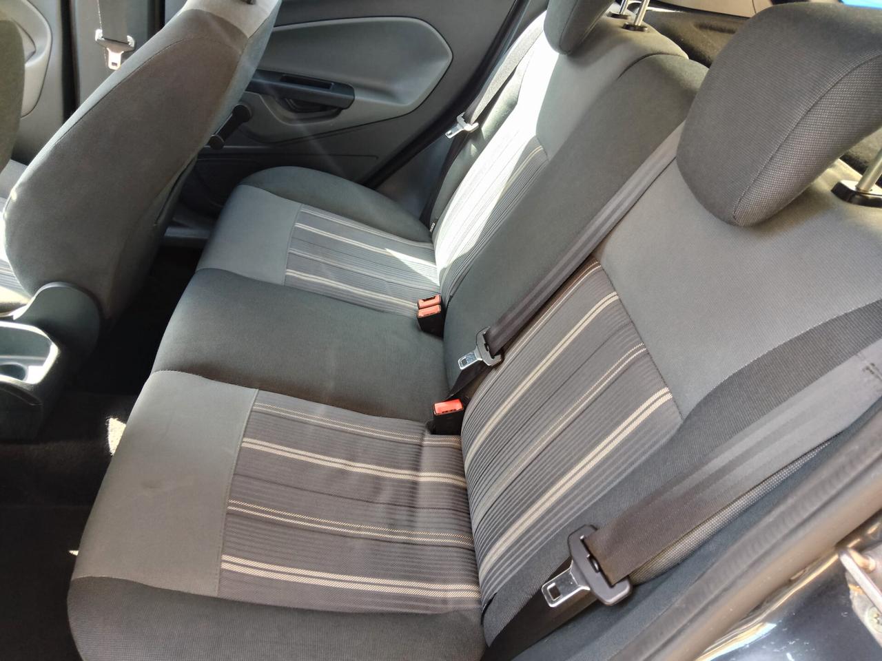 Ford Fiesta 1.4 TDCi 5p. Titanium