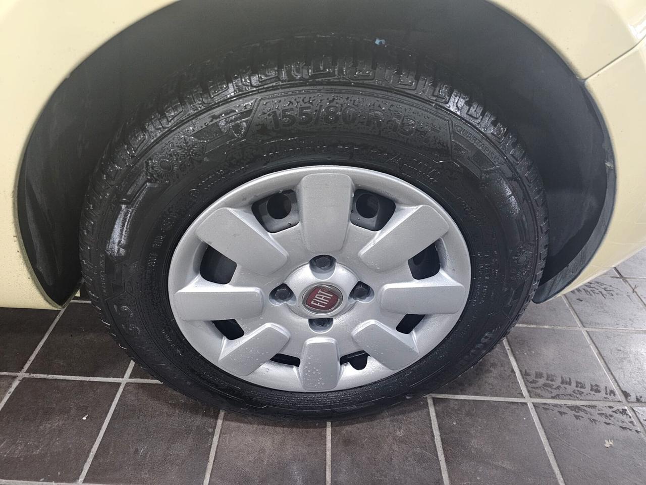 NUOVA FIAT PANDA EMOTION 1.2 BENZ 60CV - AUTO COME NUOVA