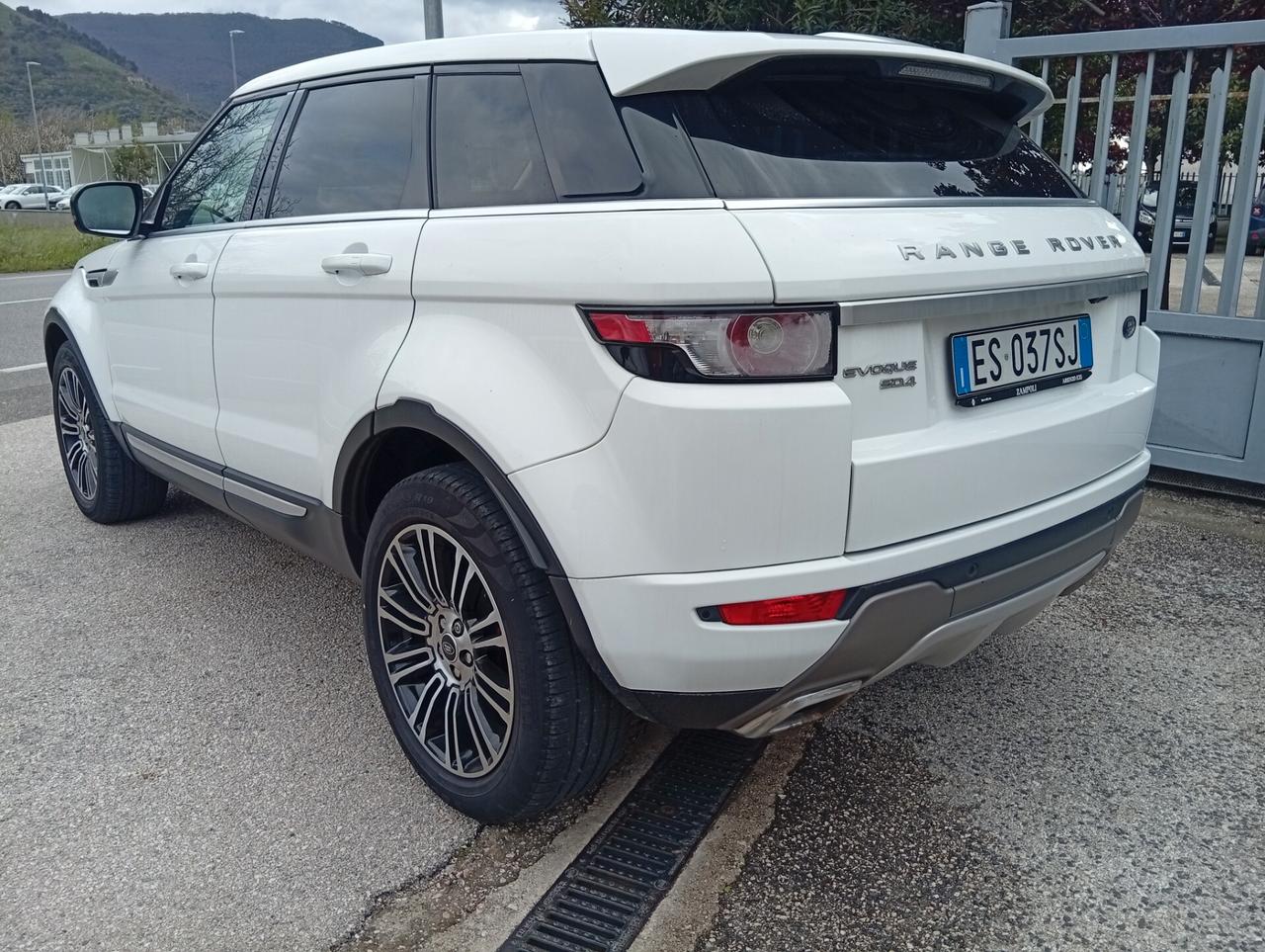 Land Rover Range Evoque 2.2 Sd4 5p. Dynamic Limited Edition