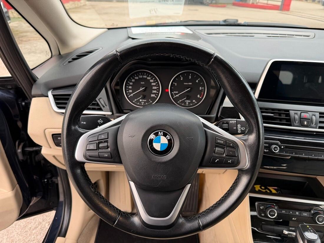 Bmw 2er Active Tourer 218d Luxury
