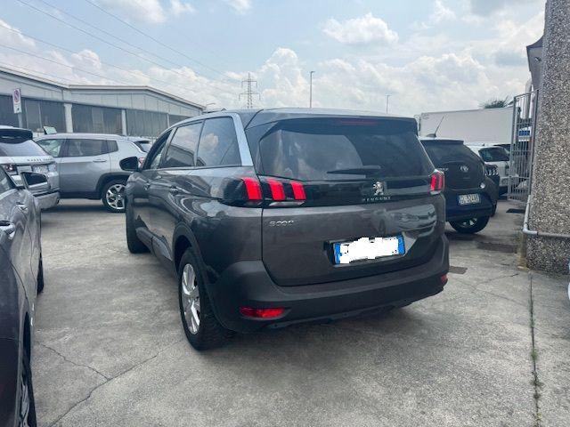 PEUGEOT 5008 BlueHDi 130 S&S EAT8 Business
