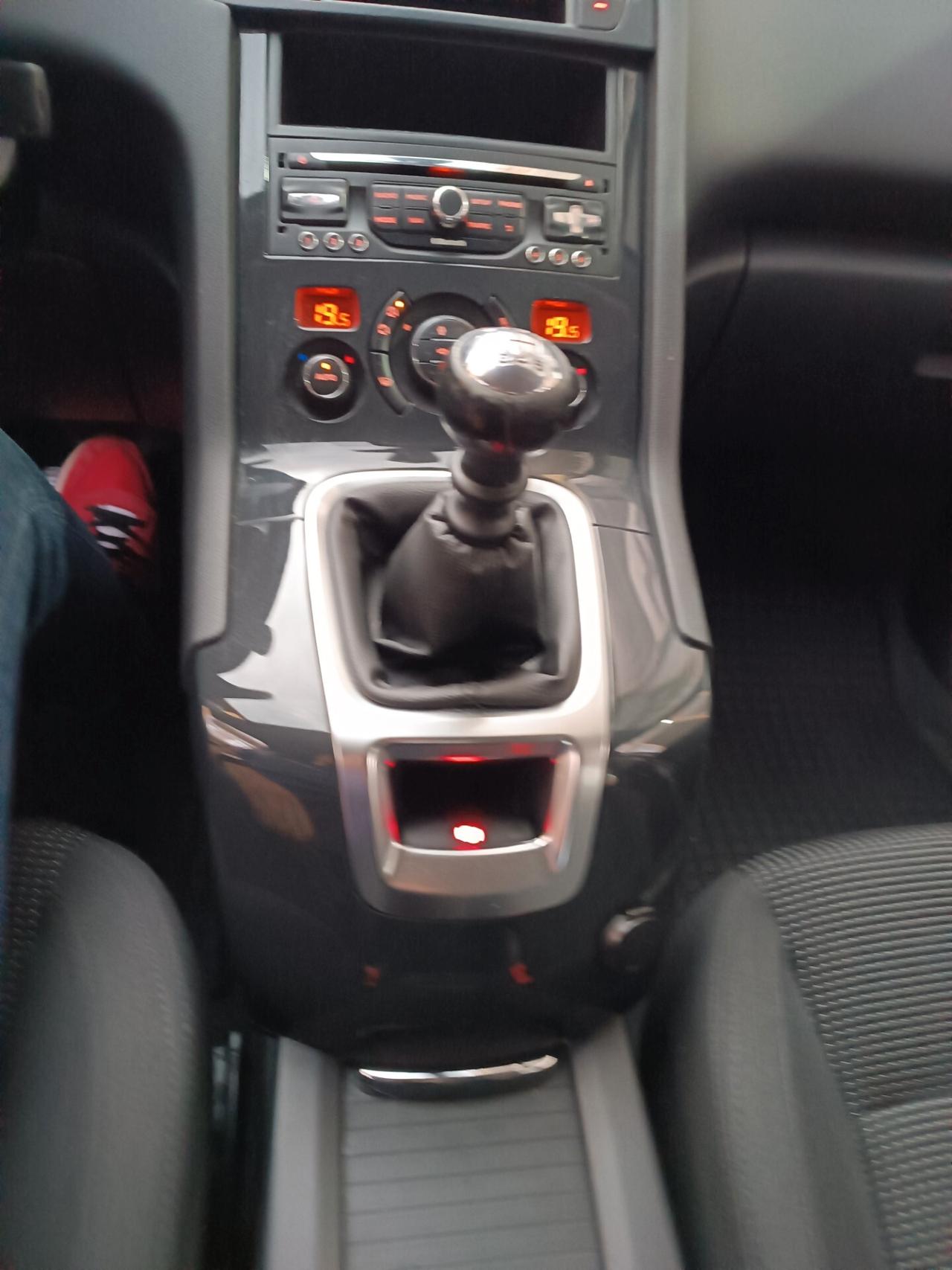 Peugeot 5008 BlueHDi 120 CV Business 7 POSTI