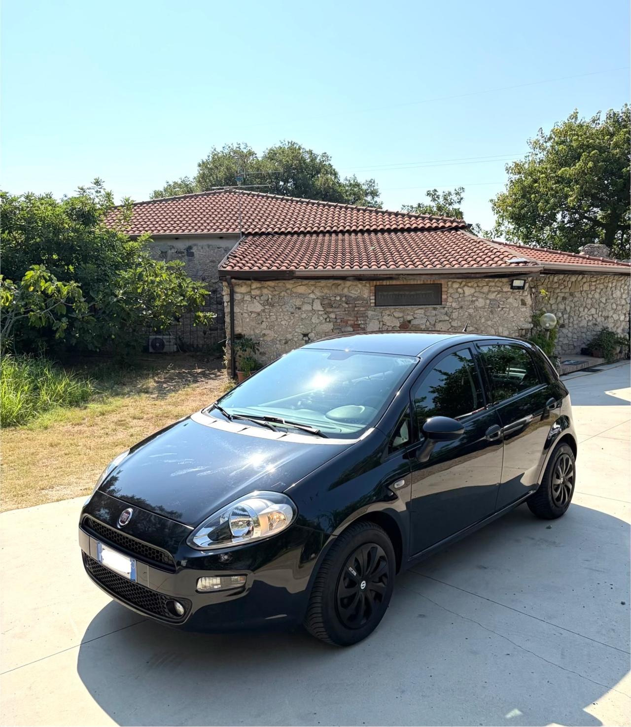 Fiat Punto 1.3 MJT 75CV SOLO 130M KM LEGGI ANNUNCIO