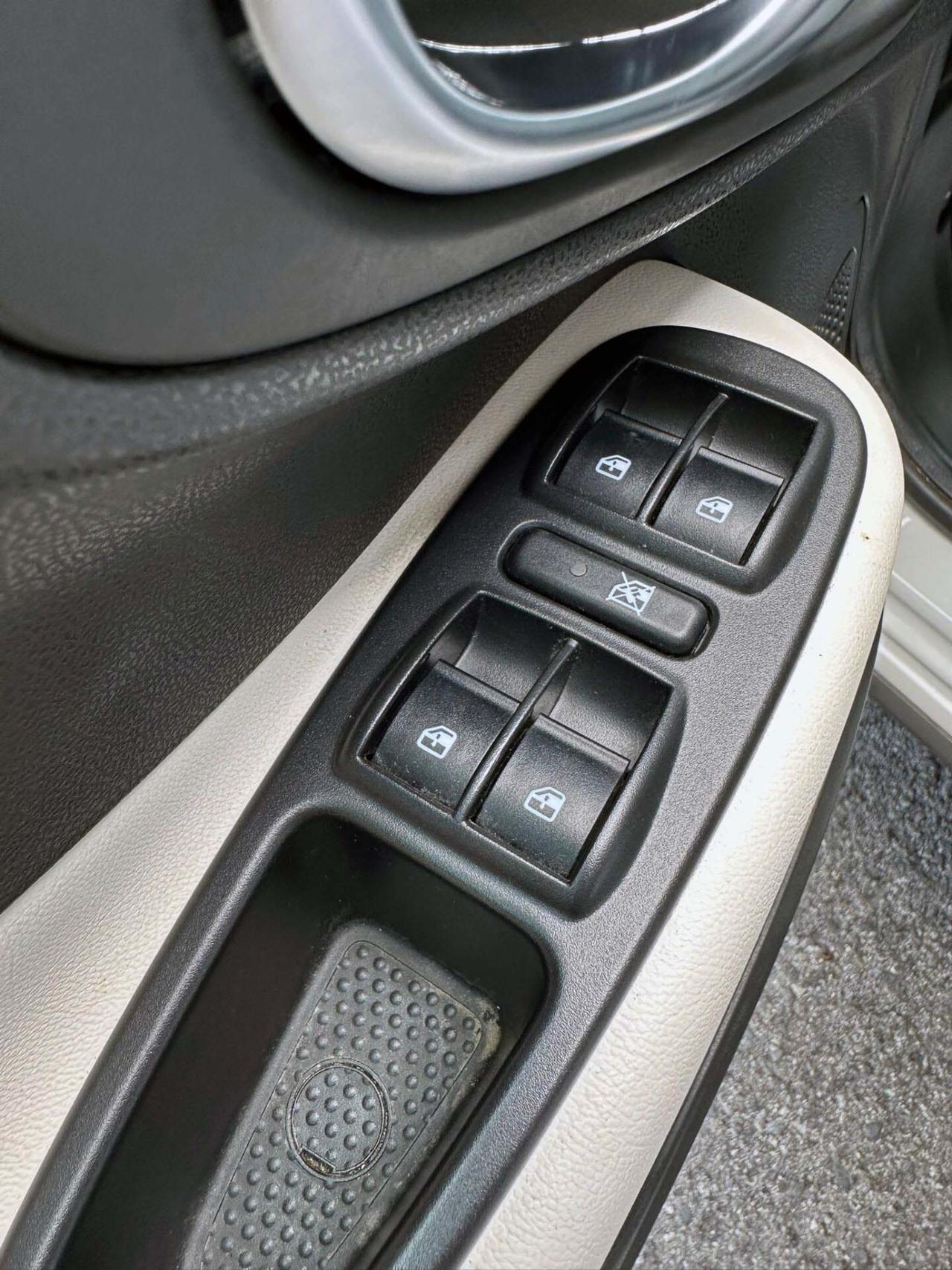 Fiat 500L 1.3 Multijet 95 CV Trekking Tetto Panoramico Cambio Automatico Navigatore