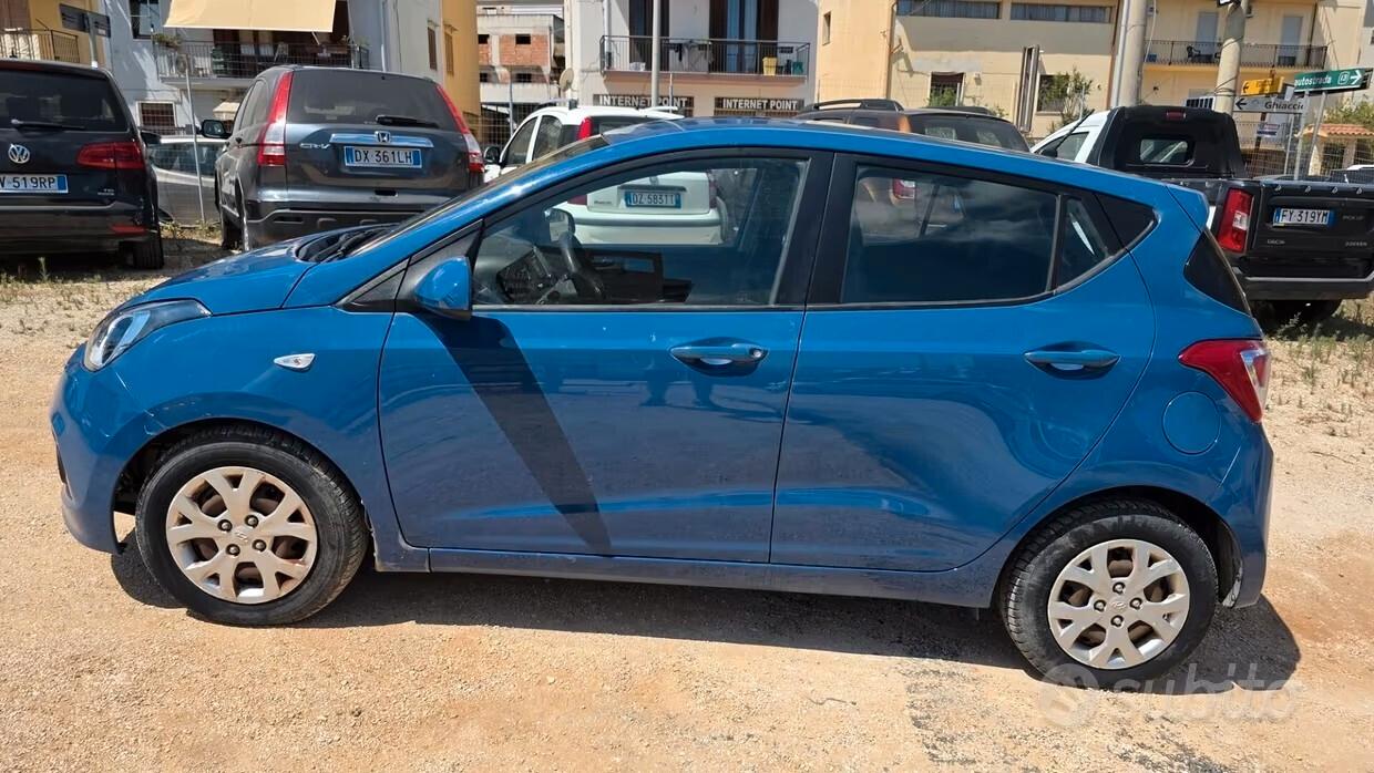 Hyundai i10 1.0 basis