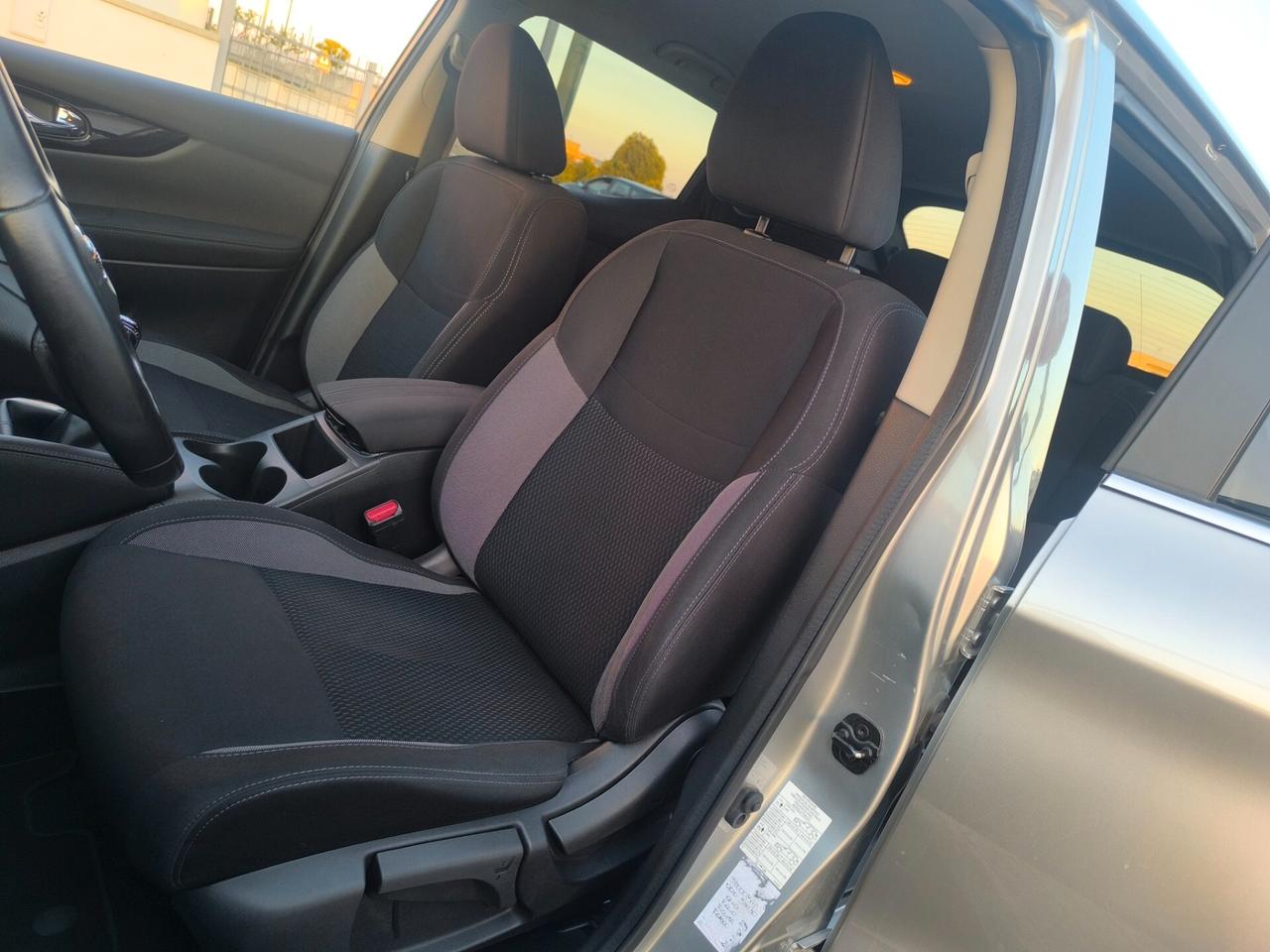 NISSAN QASHQAI 1.5 DIESEL 110cv NAV/RETROCAMERA