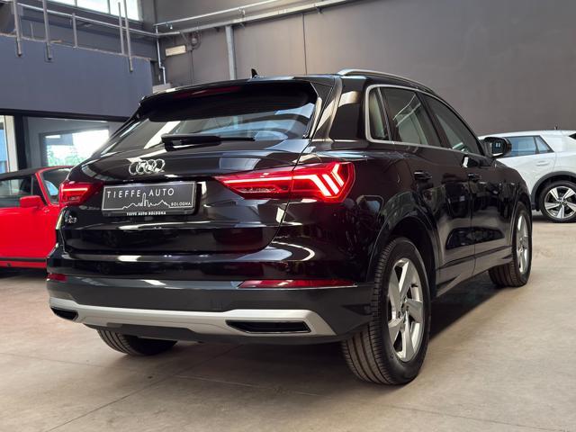 AUDI Q3 35 TDI quattro S tronic Business Advanced