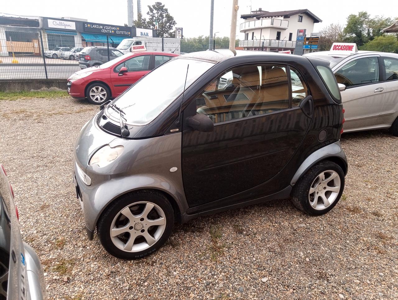 Smart ForTwo 700 coupé pure (37 kW)