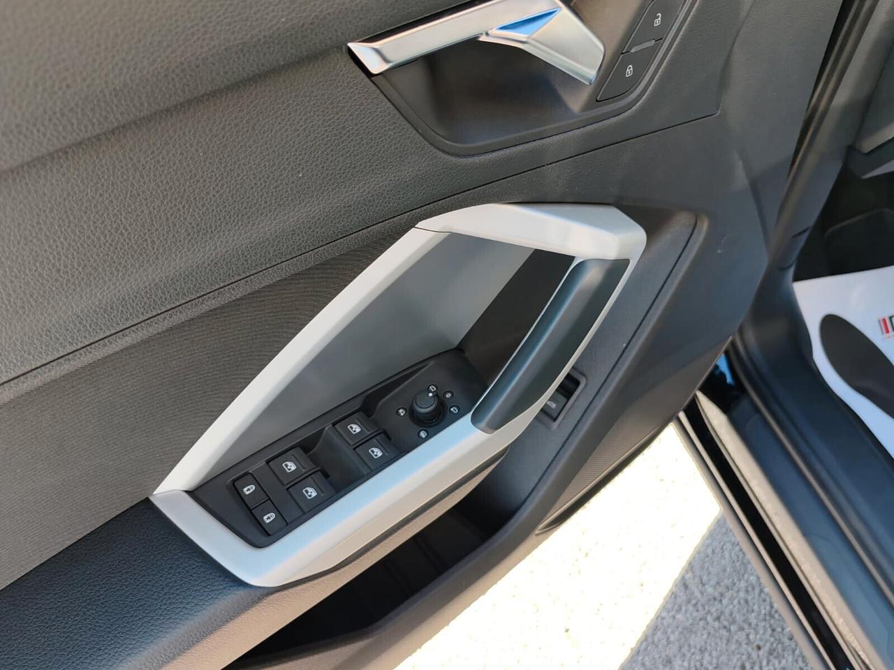 AUDI Q3 SPORTBACK 35 TDI S-LINE S-TRONIC EDITION NIGHT