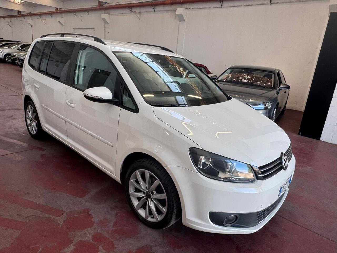 Volkswagen Touran 1.6 7 POSTI AUTOMATICA TDI DSG Comfortline neopat