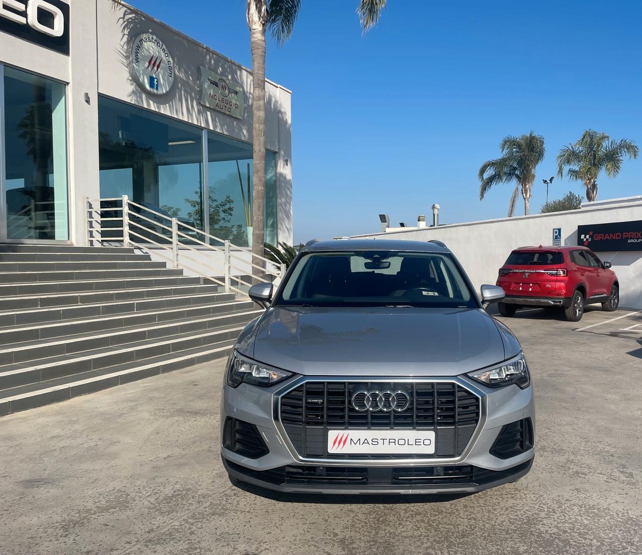 Audi Q3 35 TDI quattro Business