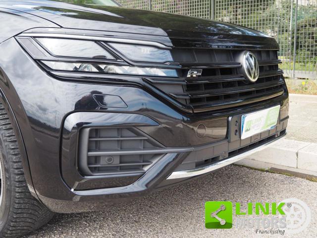 VOLKSWAGEN Touareg 3.0 V6 TDI 286 CV R-LINE