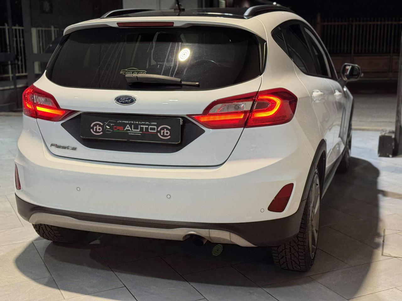 Ford Fiesta Active SUPER ACCESSORIATA NUOVAA