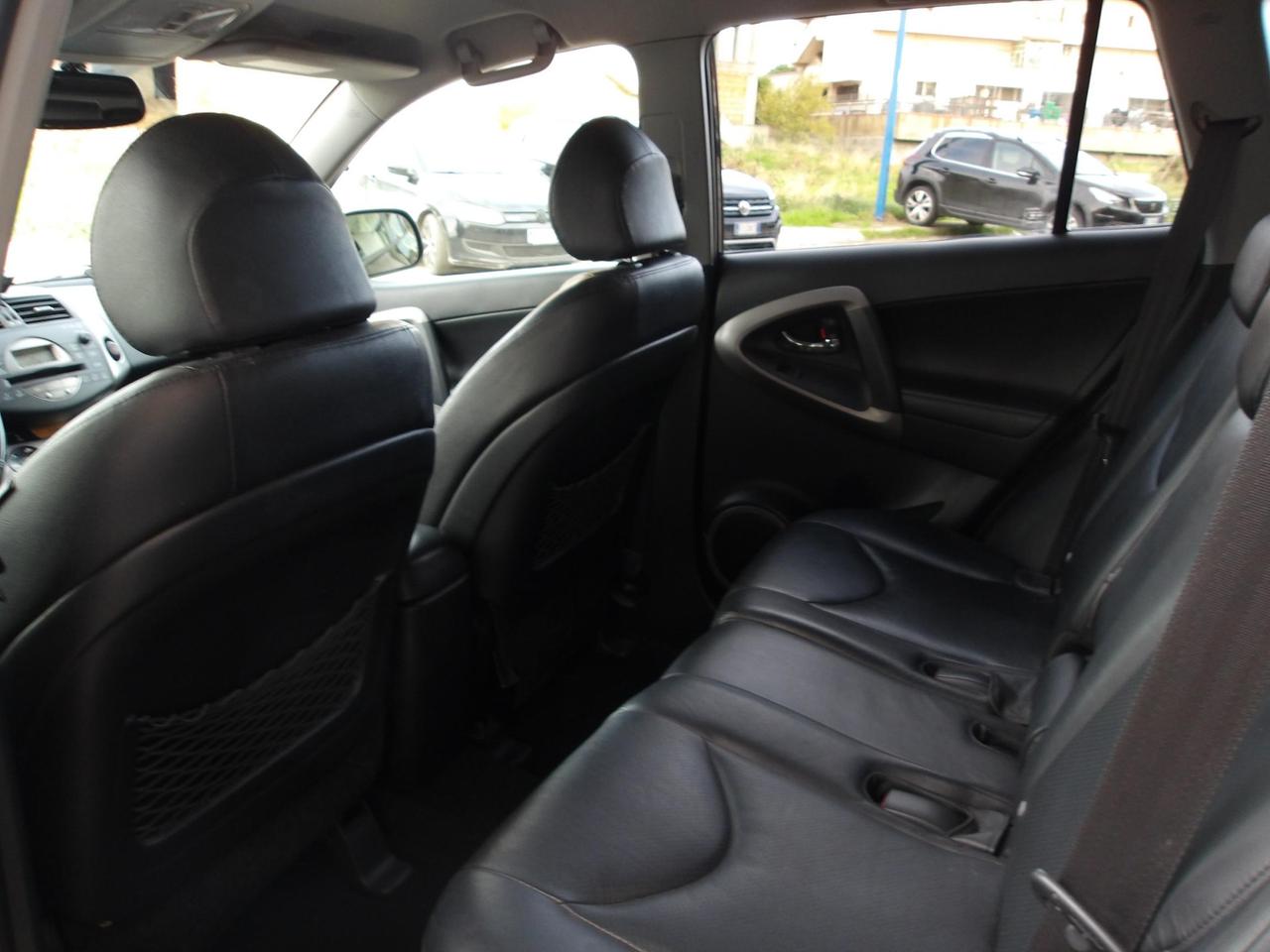 Toyota RAV4 5 Porte RAV4 2.2 d-4d Luxury 177cv