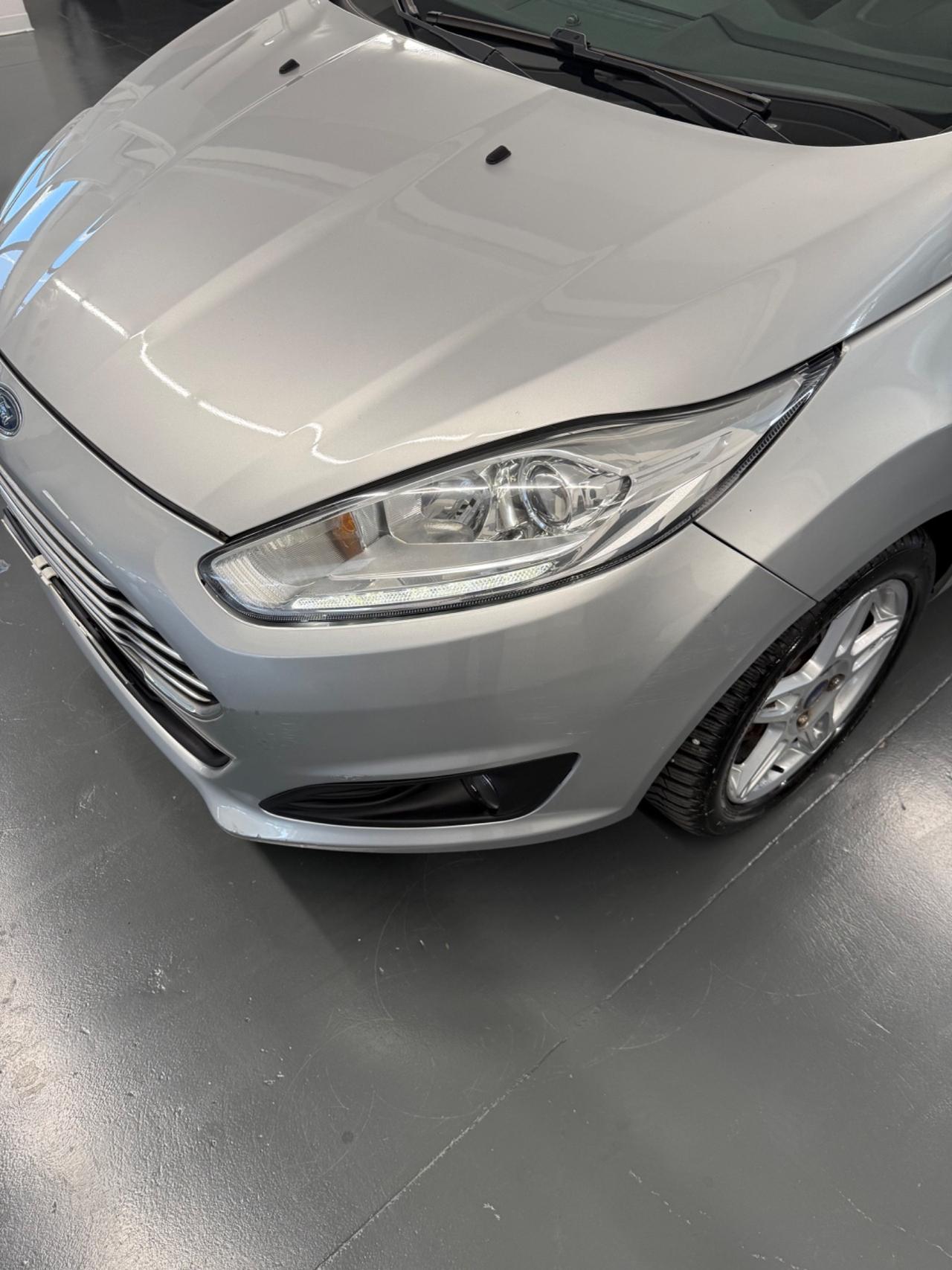 Ford Fiesta 1.5 TDCi 75CV 5 porte Titanium