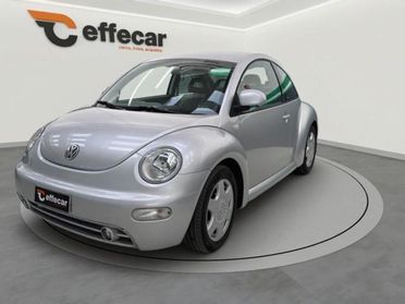 VOLKSWAGEN New Beetle 2.0
