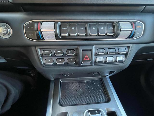 EMC 212 2.0 TGDI 8AT 4WD Officer