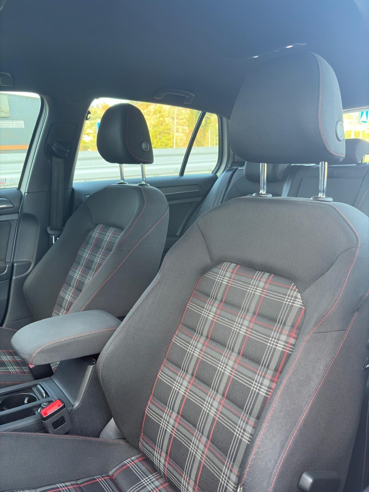 VOLKSWAGEN GOLF 7.5 GTI 2.0TSI 245cv DSG