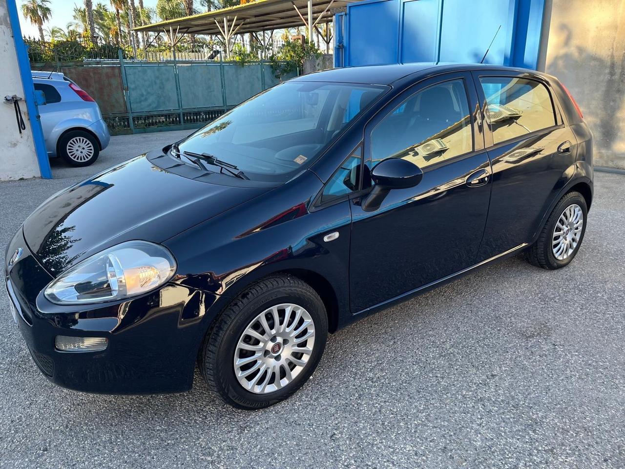 Fiat grande punto 5P-1.2 benz-km 50000-2017
