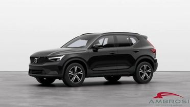 VOLVO XC40 Mild Hybrid B3 automatico Plus Dark