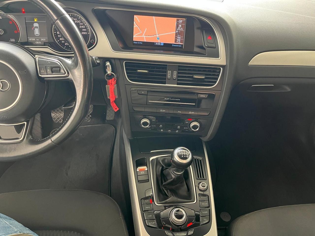 Audi A4 2.0 TDI 120 CV S-Line