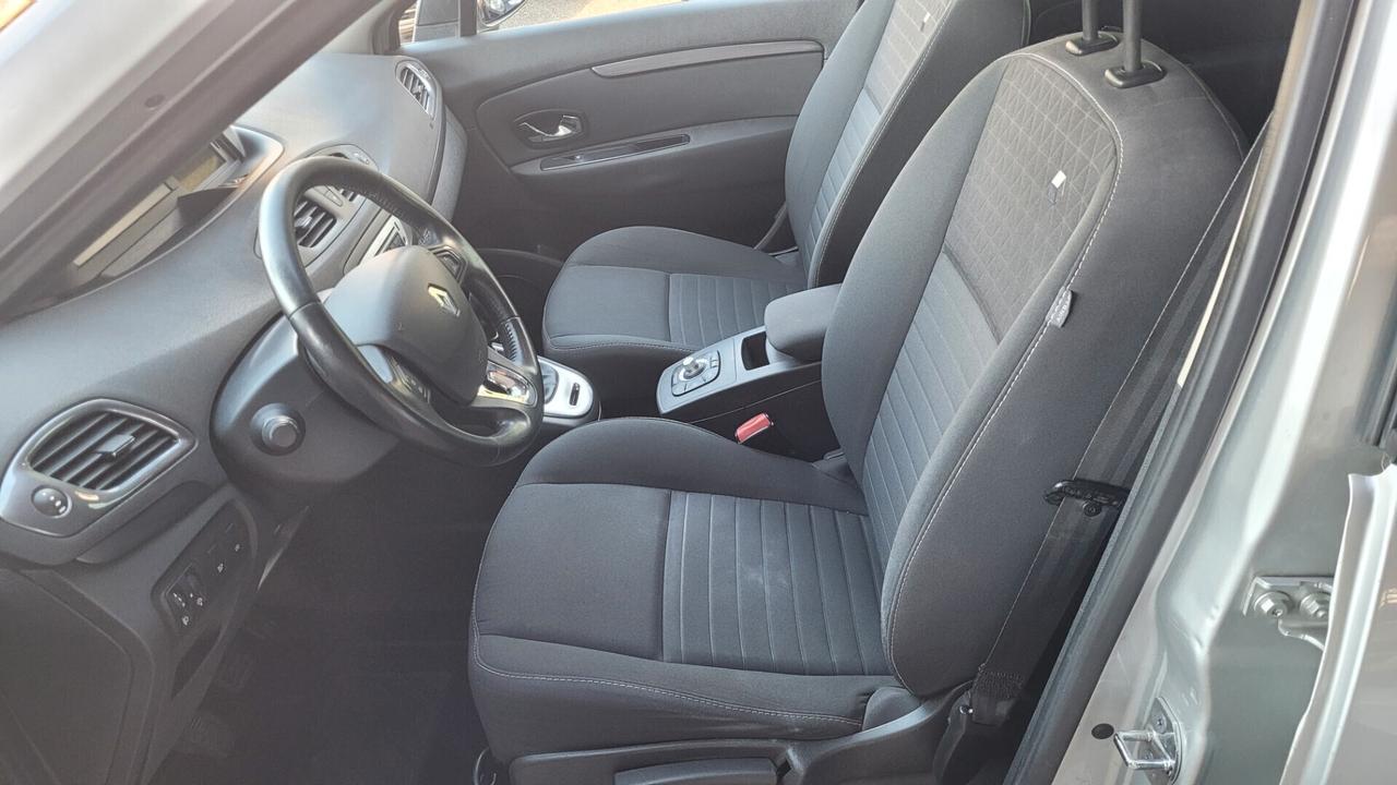 Renault Scenic XMOD 1.5 DIESEL ..