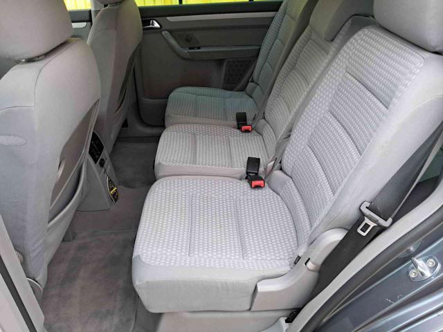 VOLKSWAGEN Touran 1.9 TDI 105CV Highline 7 posti NEOPATENTATI