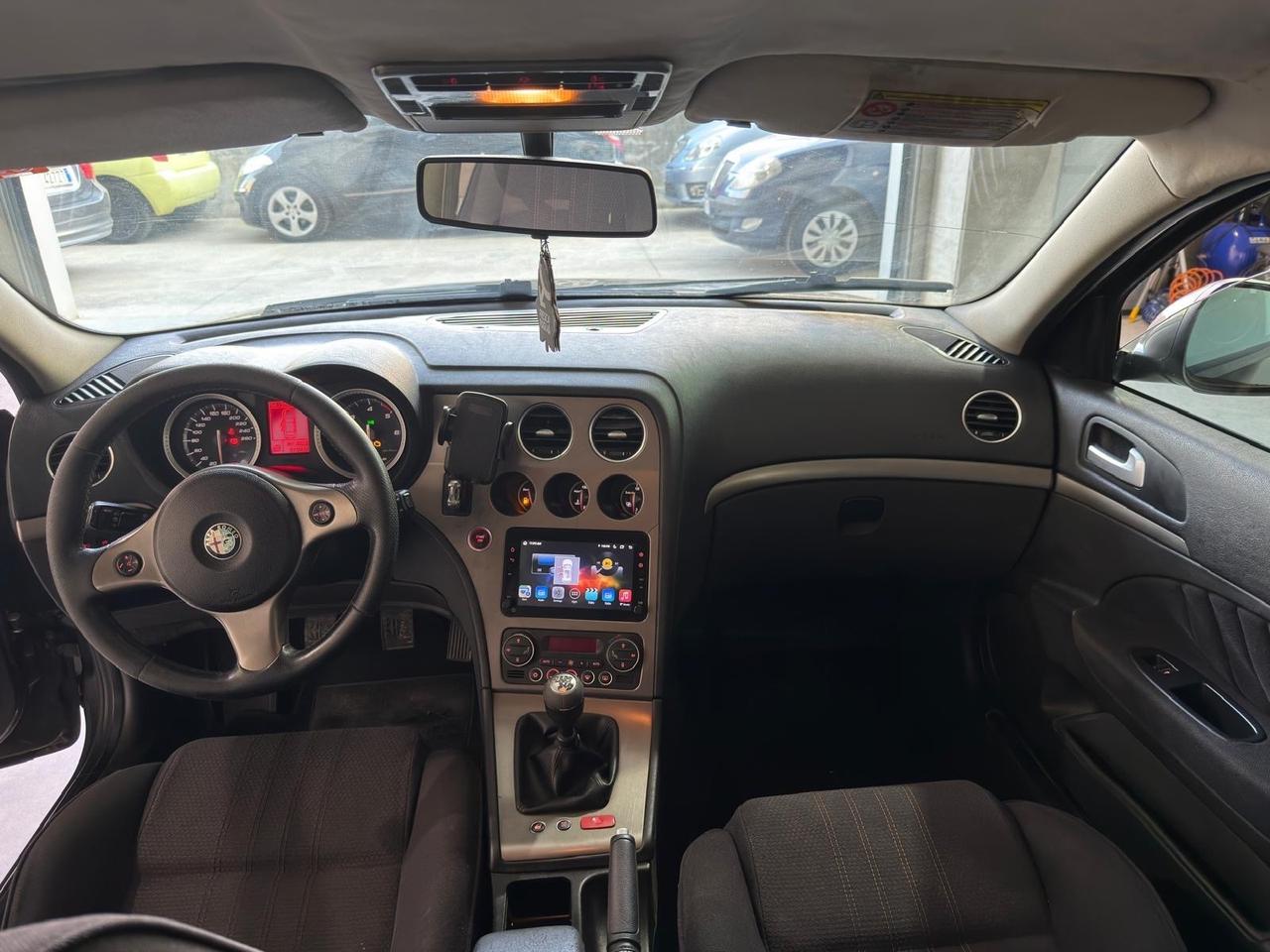 Alfa Romeo 159 1.9 JTDm 16V Sportwagon Distinctive