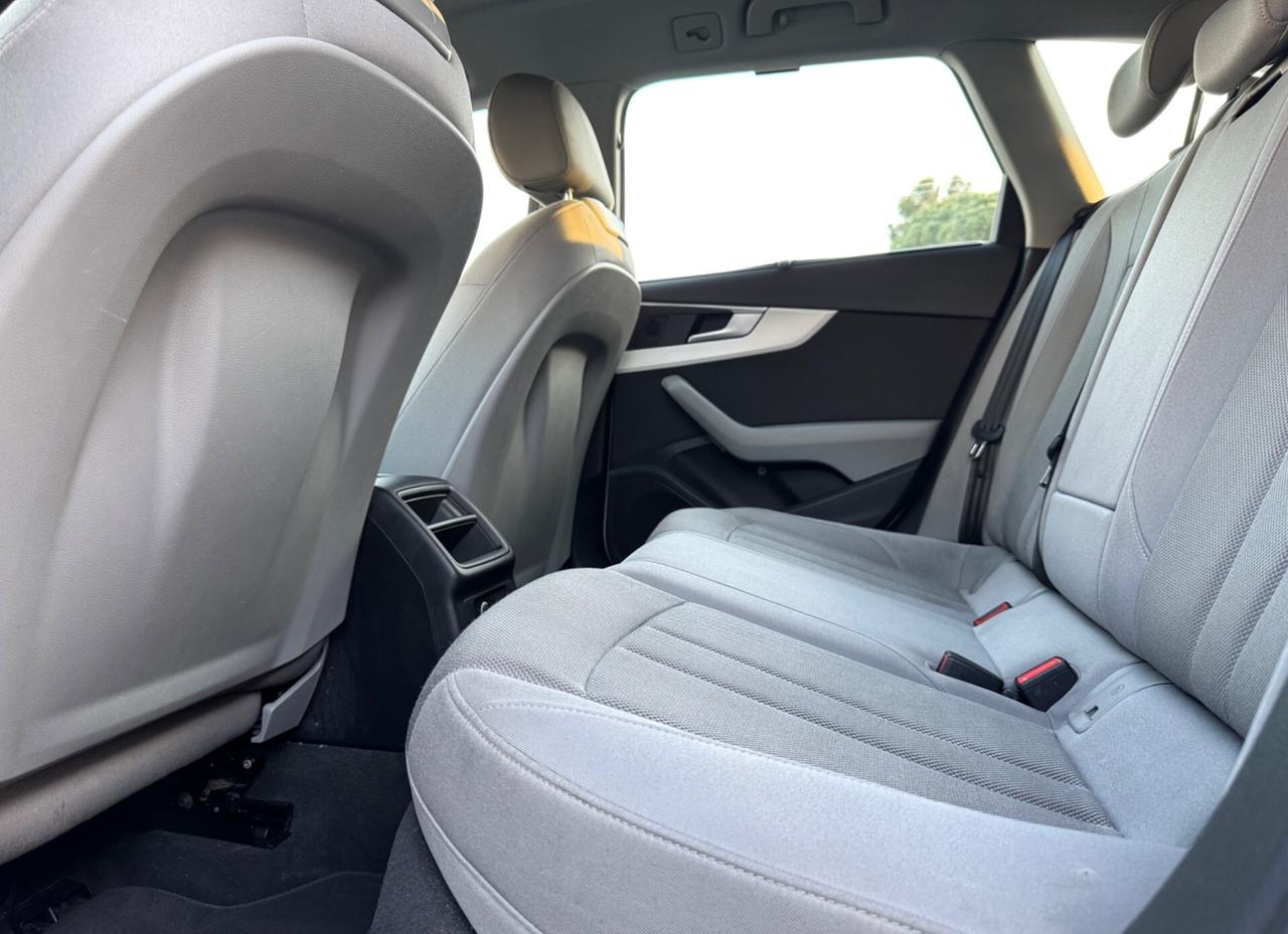 AUDI A4 2.0 Tdi Avant S-Tronic - Led 18