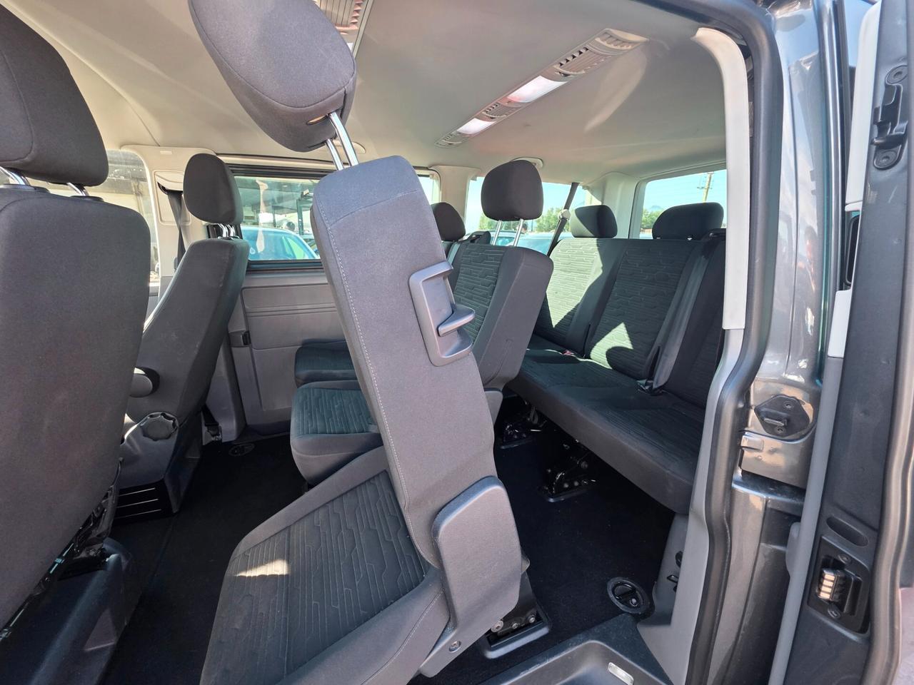 Volkswagen Caravelle 2.0 TDI 199CV DSG PC Comfortline