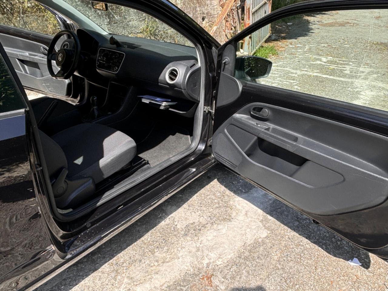 Volkswagen up! 1.0 3p. take