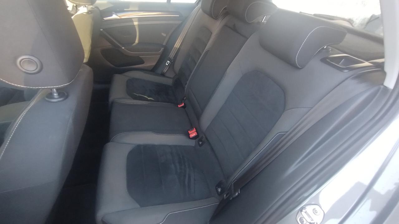 Volkswagen Golf 2.0 TDI 5p. Highline BlueMotion Technology