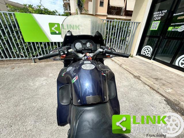 BMW R 850 RT .