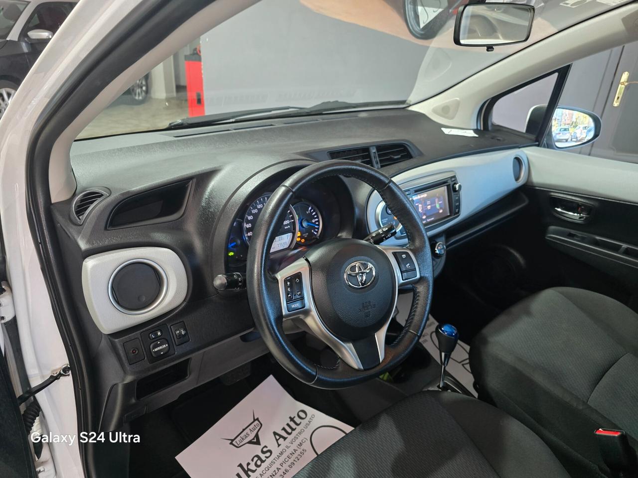 Toyota Yaris 1.5 Hybrid 5 porte Lounge